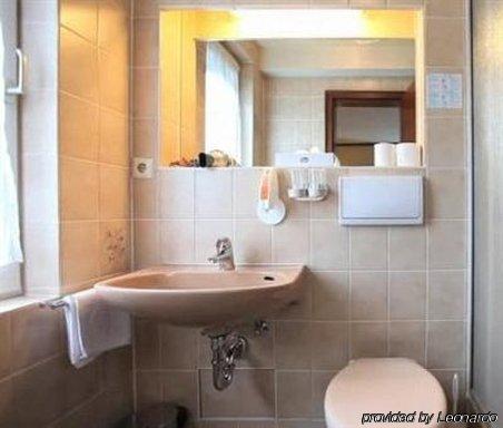 Hotel Am Schelztor Esslingen am Neckar Bagian luar foto