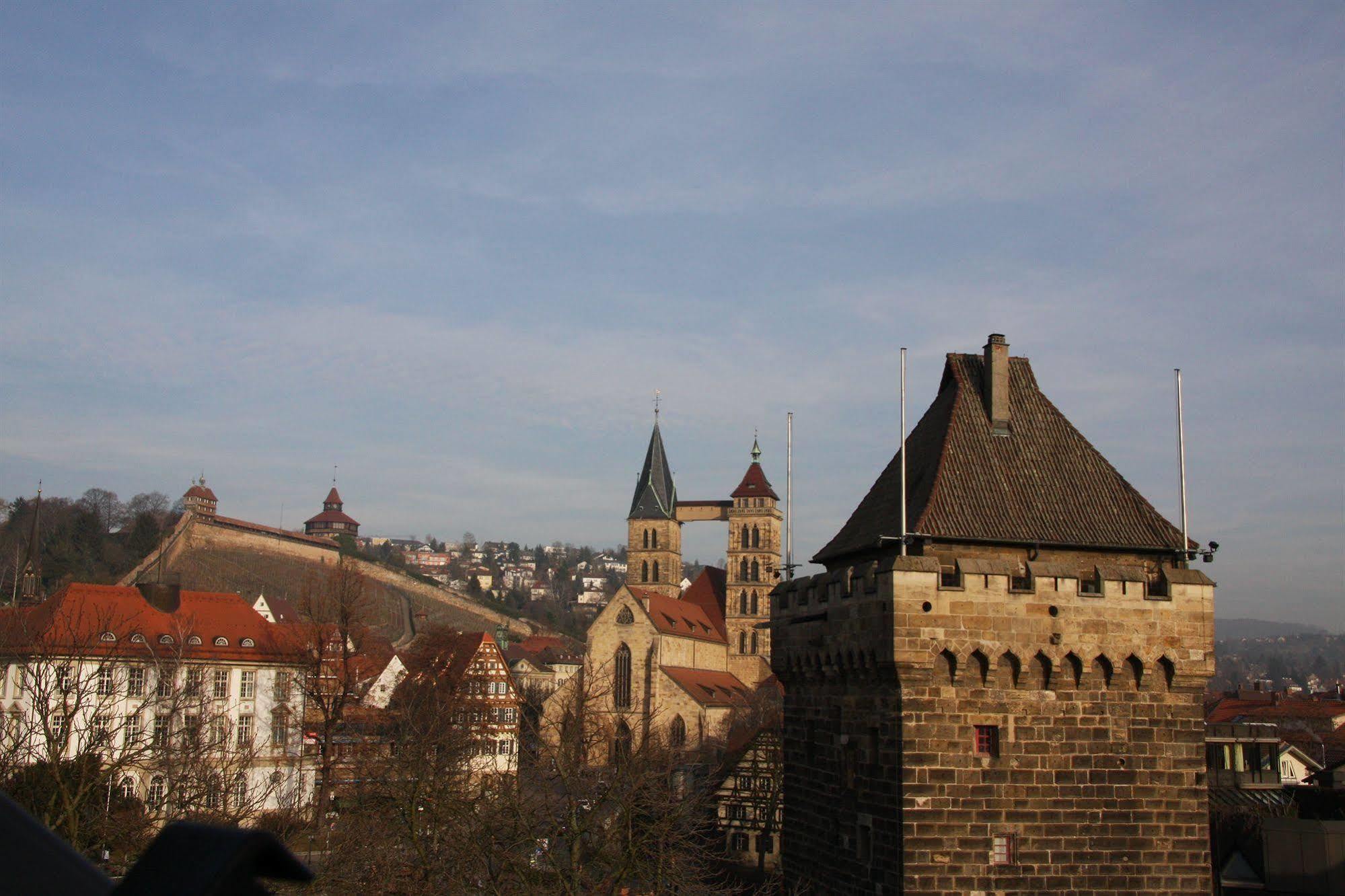 Hotel Am Schelztor Esslingen am Neckar Bagian luar foto