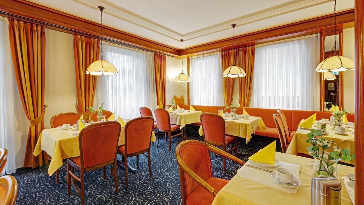 Hotel Am Schelztor Esslingen am Neckar Bagian luar foto